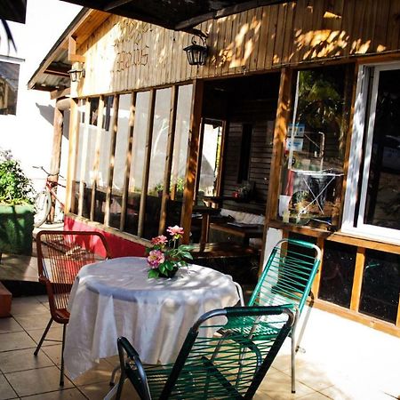 Ostello Krieger Haus Puerto Iguazú Esterno foto