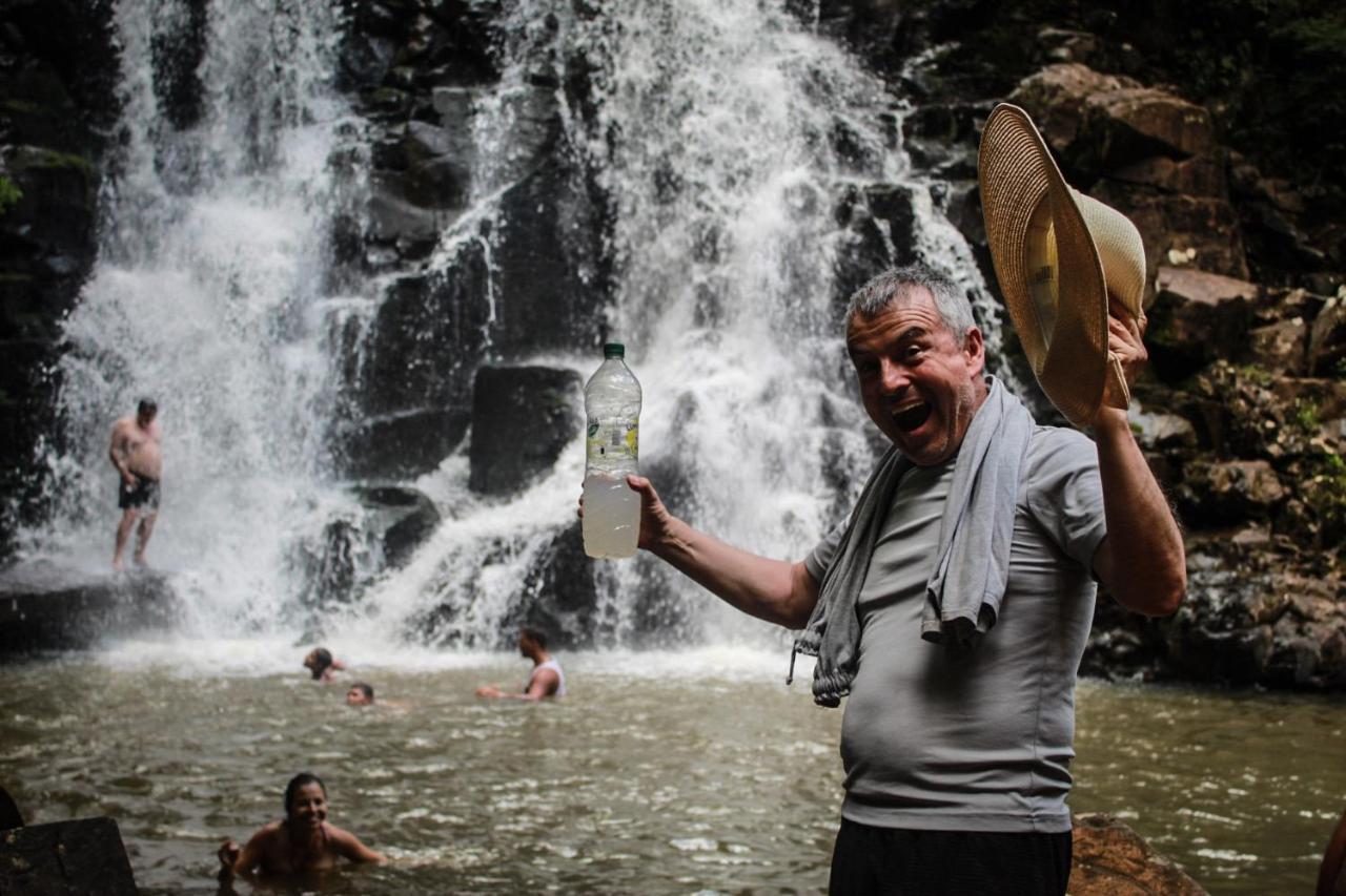 Ostello Krieger Haus Puerto Iguazú Esterno foto